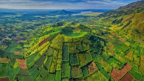 波来古市附近的Chu Dang Ya火山，越南嘉来 (© Quang Ngoc Nguyen/Alamy)