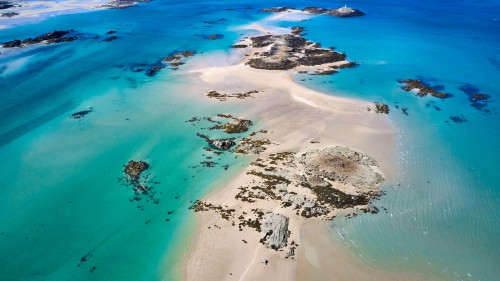 诺曼底海岸的绍塞群岛，法国 (© Tuul & Bruno Morandi/Getty Images)